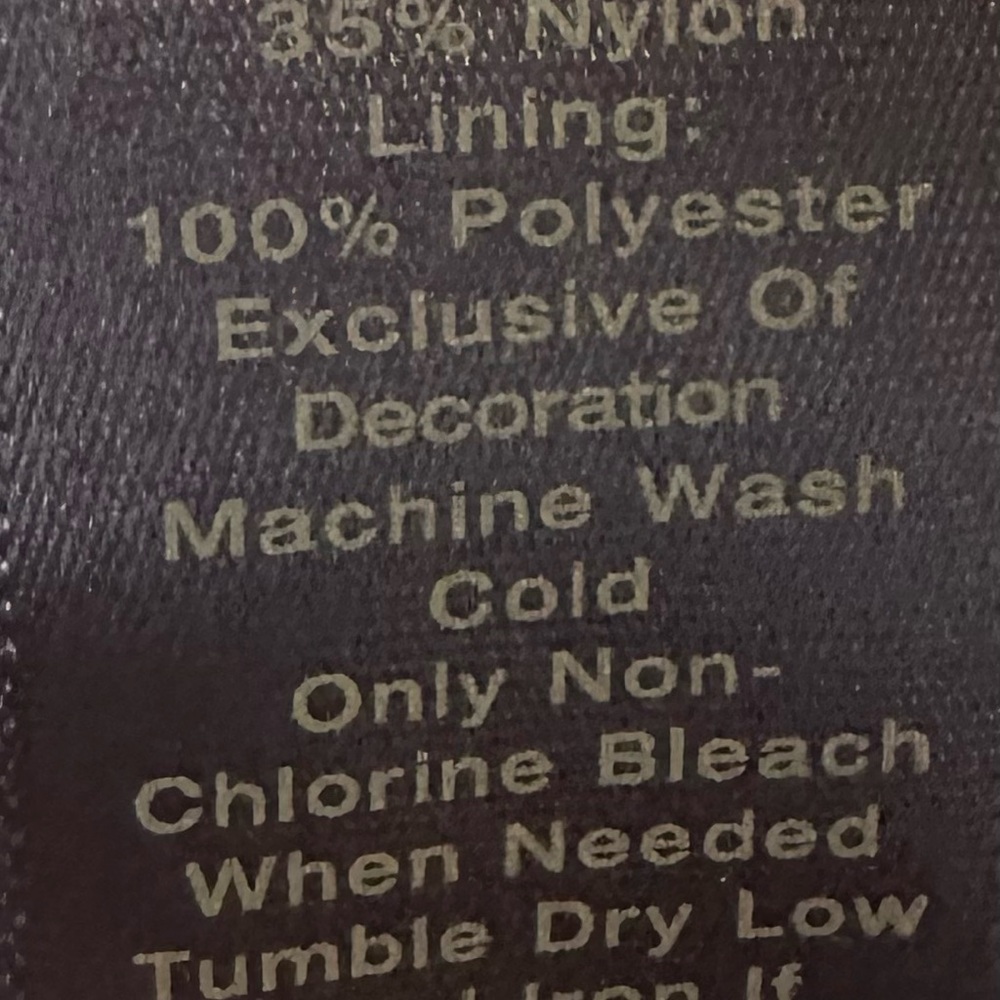 Women’s Ann Taylor Factory top - Picture 4 of 4